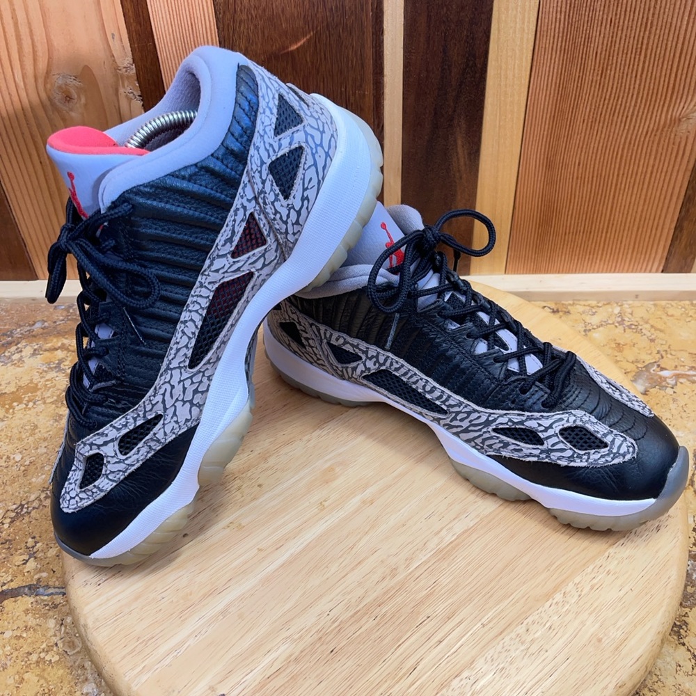 Jordan 11 Low “Black Cement” Men’s Sz 9 - Used, replacement box. Very clean.